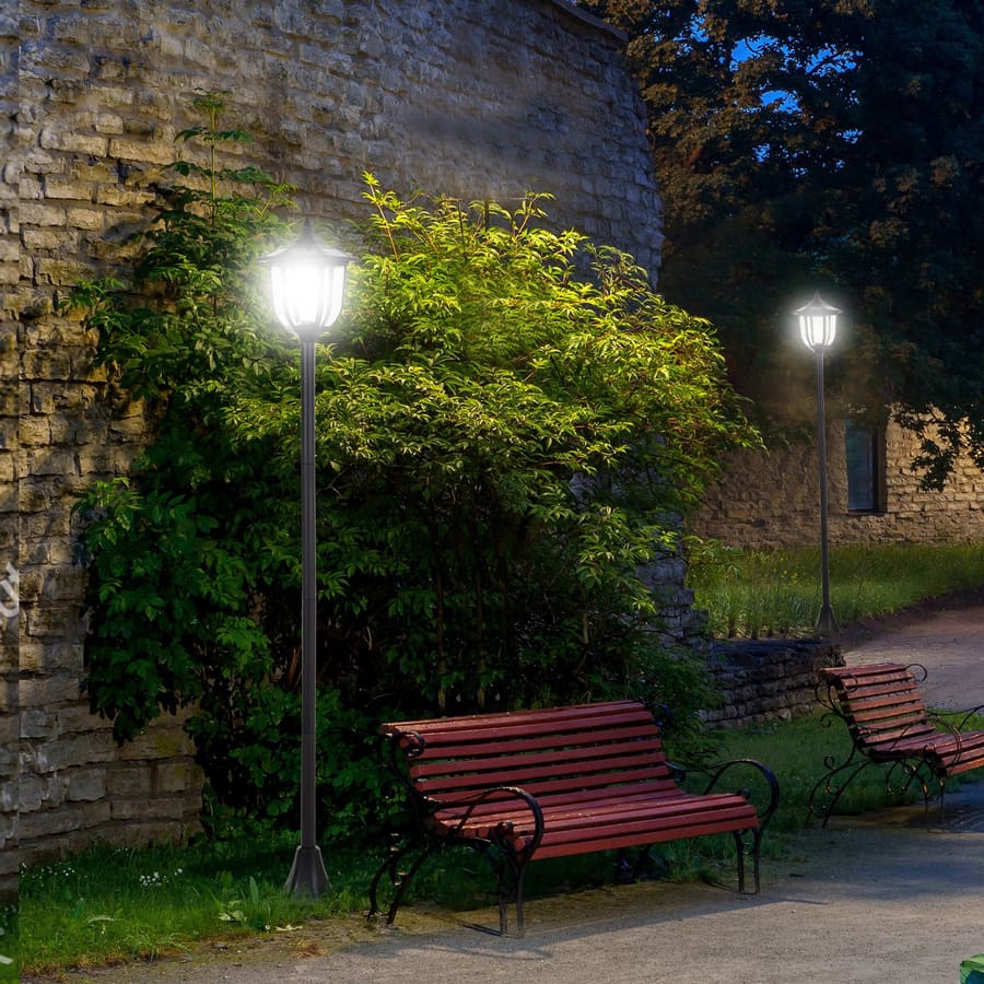 Poste de luz solar ao ar livre 6 LEDS Autonomia 6-8 Horas